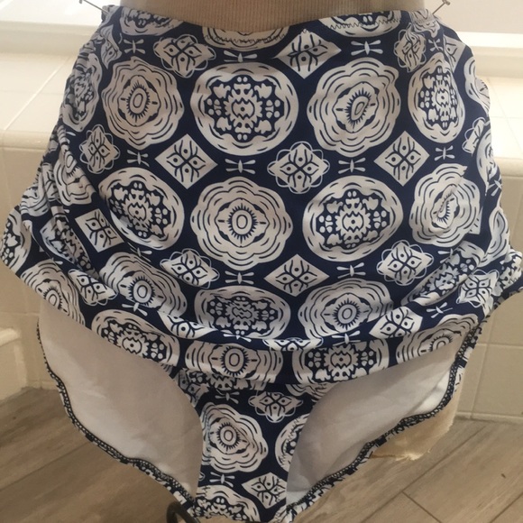 New bathing suit - Picture 3 of 6